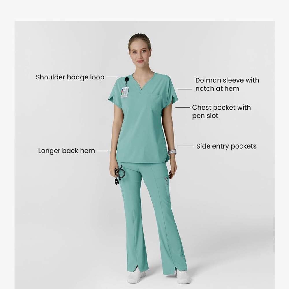 Wink renew scrub set . New L/M